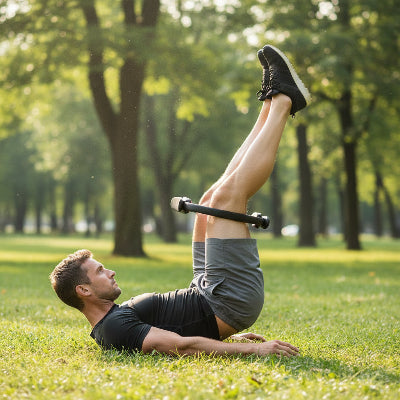 anneau de pilates homme fait des exercices au parc